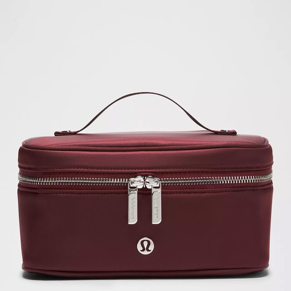 Lululemon Travel Toiletry Bag 3.5L- Burgundy Bay/Black/Silver